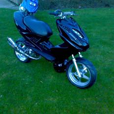 Yamaha Aerox Pata negra SOLGT