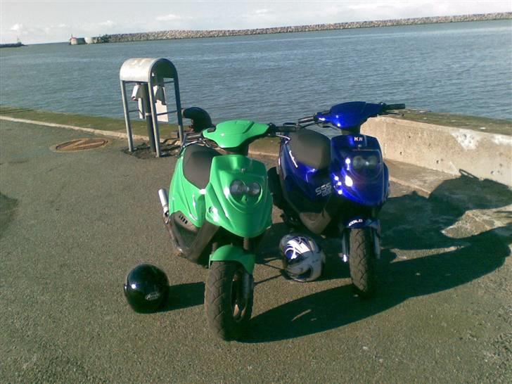 PGO hot 50 Hirtshals<3 død - min den grønne, kasser`s den blå. den er fed billede 4