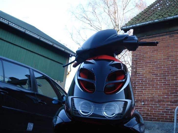 Aprilia SR50 Ditech ***SOLGT*** billede 1