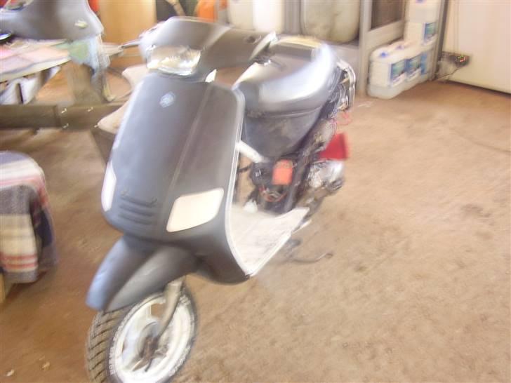Piaggio zip solgt - zip´en som den står billede 1
