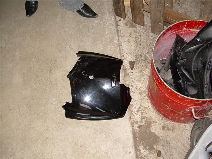 PGO Dr. Big - Solgt . - Frontskjoldet :O, weird når man ser resten af  scooteren.. billede 17