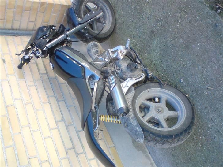 Suzuki Street Magic! SLOGT! :( billede 4