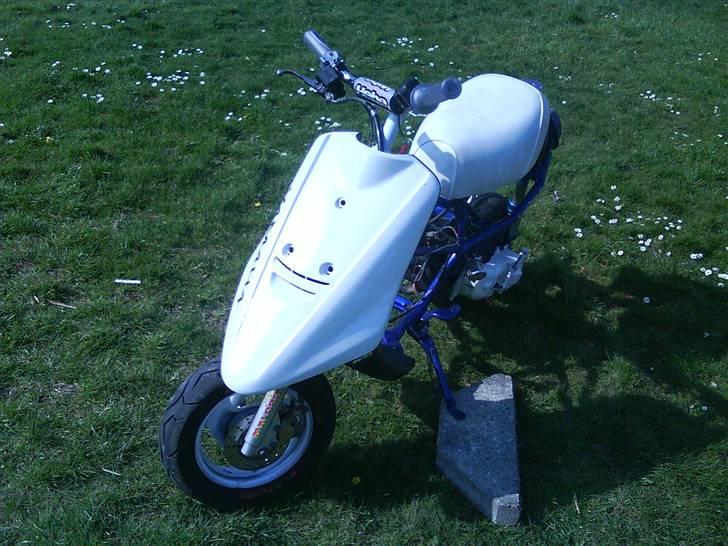 Yamaha Jog "Willa" - Super fed maskine :D billede 1