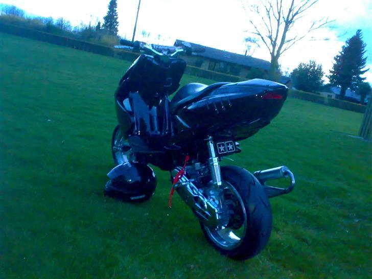 Yamaha Aerox Pata negra SOLGT billede 8