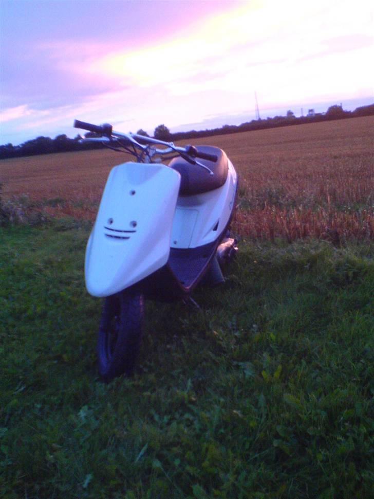 Yamaha Jog Manston 2 projekt. - i aftensolen :D billede 1