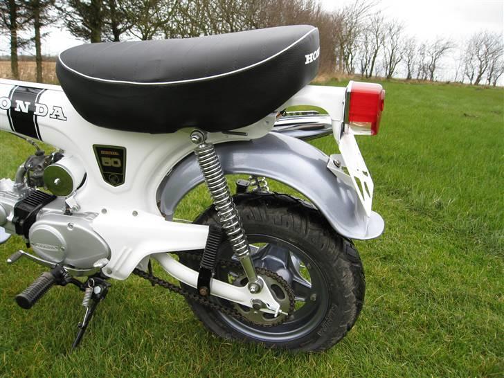 Honda Dax ST50 billede 2