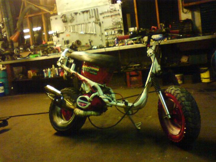 {{currentPhoto.altText}} billede {{currentPhoto.number}}