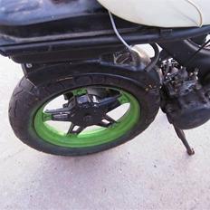 Suzuki FZ50 