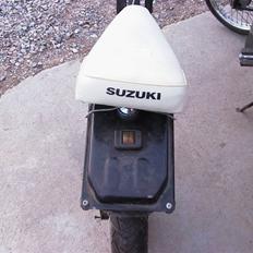 Suzuki FZ50 