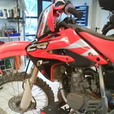 Honda cr 85  SOLGT for 8000 kr