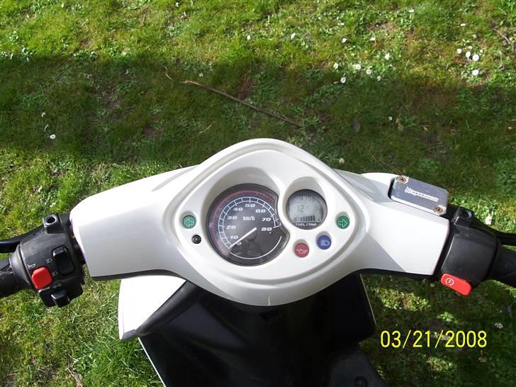 Yamaha jog SOLGT billede 4