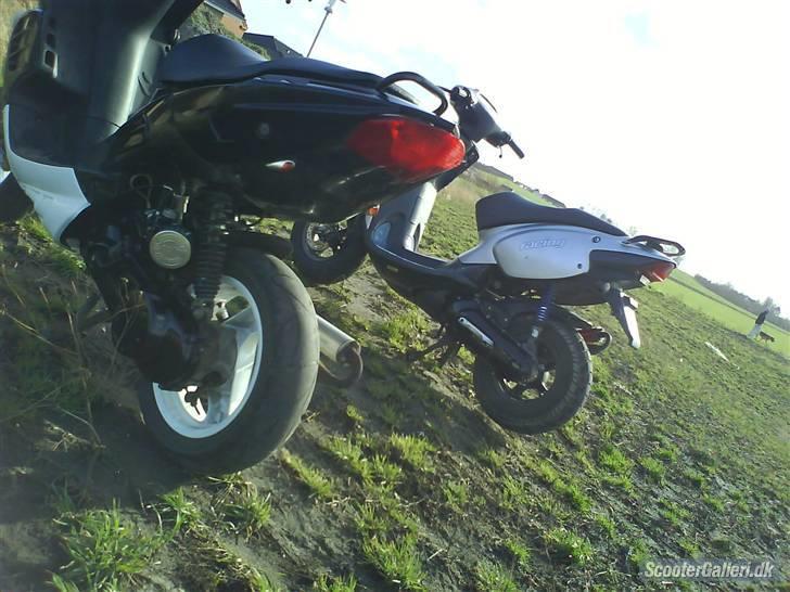 Peugeot Speedfight 2 |Solgt| billede 5