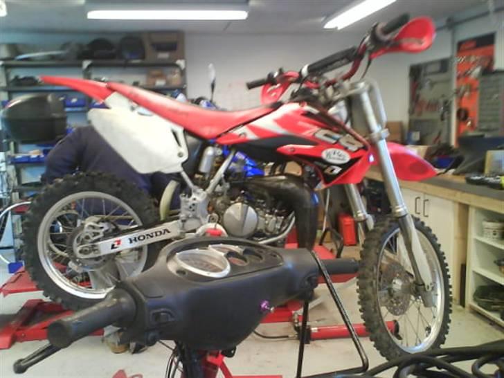 Honda cr 85  SOLGT for 8000 kr billede 11