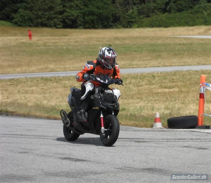 Yamaha jog rr  byttet billede 12