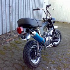 Honda dax a st50