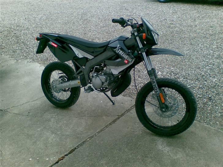 Derbi Senda Xtreme SM (Solgt) - Som hun så ud engang . Nøj hvor var hun nydelig og pæn . (:  billede 14