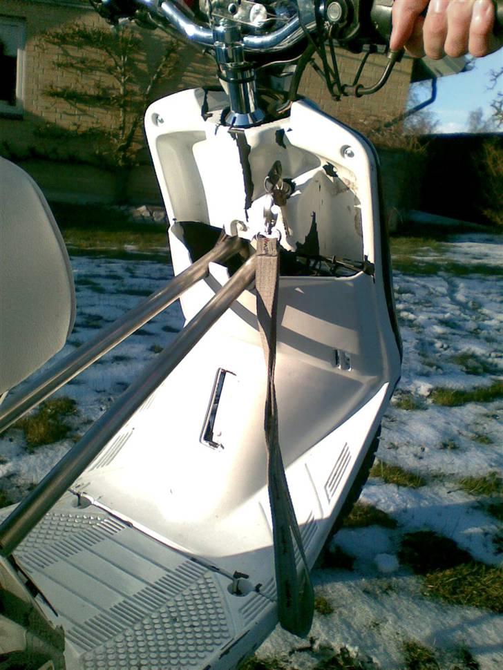 Yamaha jog den er blå solgt - To stelforstækere  billede 3