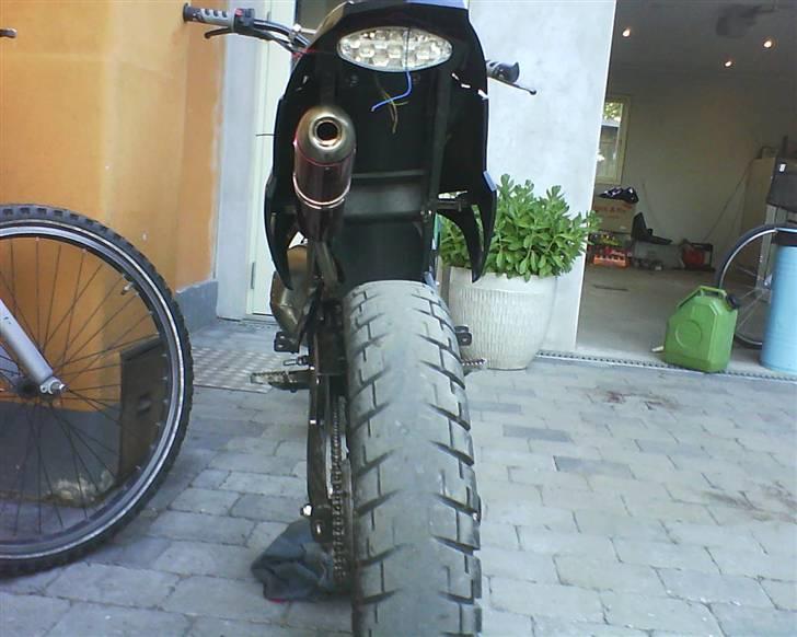 Gilera SMT -Hebo edition- LC-DD - TNT baglygten sat på,, (ledninger blir gemt væk selvf) billede 19