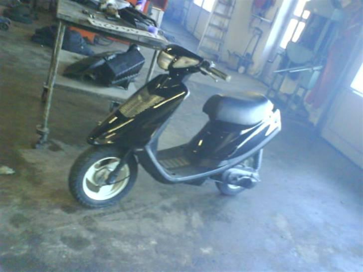 Yamaha jog projekt! :) solgt - som den står nu billede 2