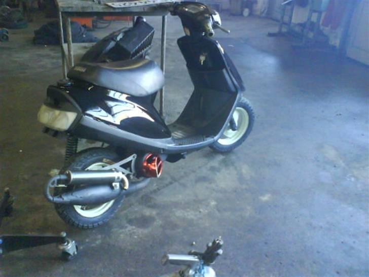 Yamaha jog projekt! :) solgt - som den står nu billede 4