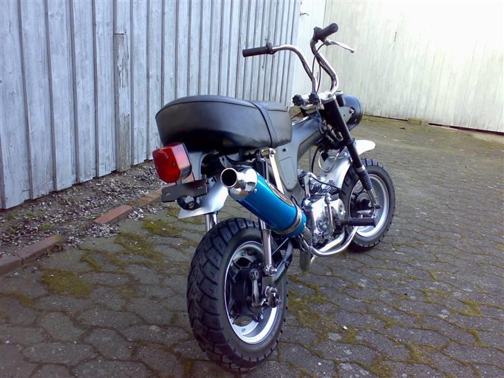 Honda dax a st50 billede 2