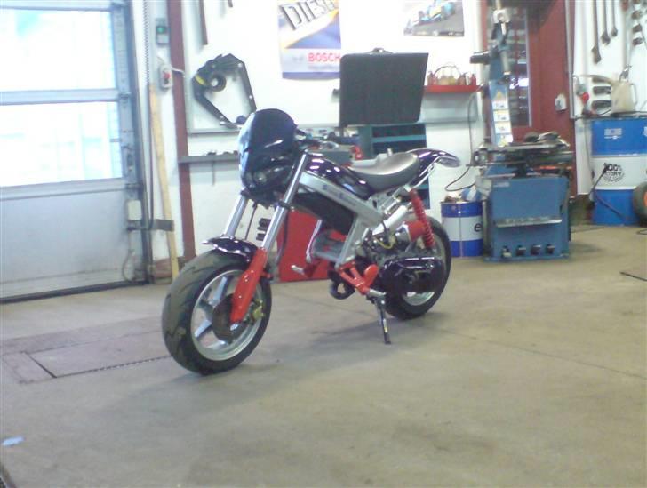 Suzuki Street Magic • AC • - i hobby hulen :D dvs. daddy´s værksted >Wagner´s Auto< billede 17