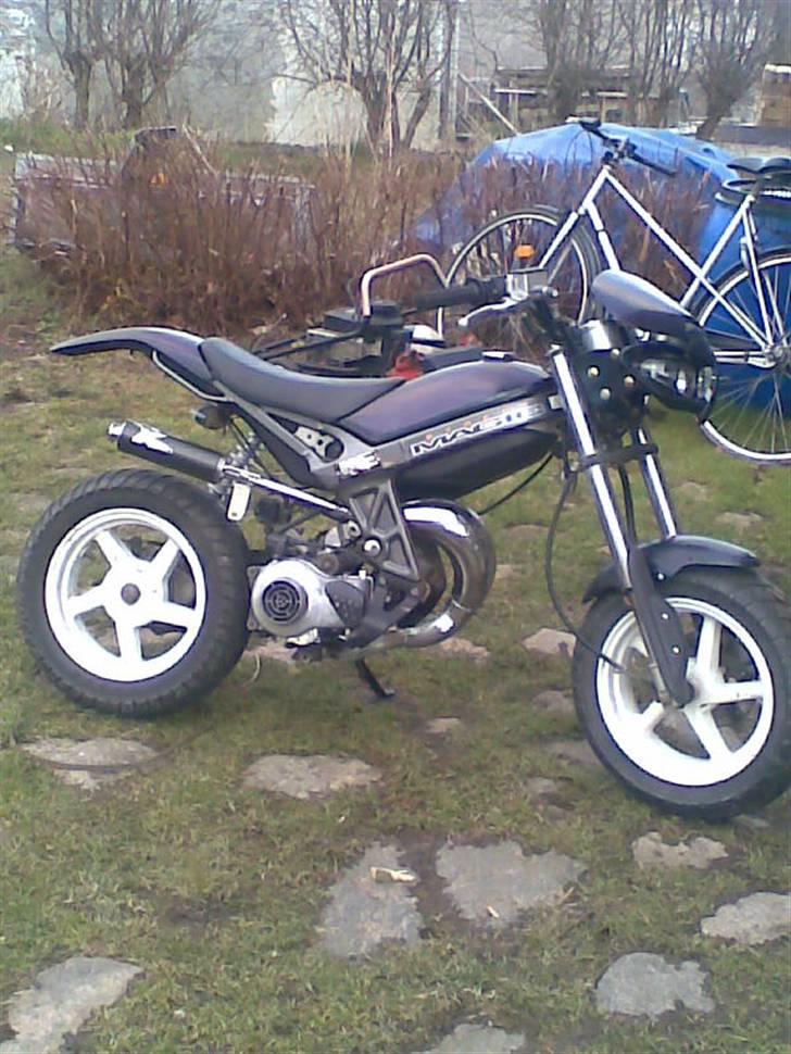 Suzuki street magic solgt billede 2