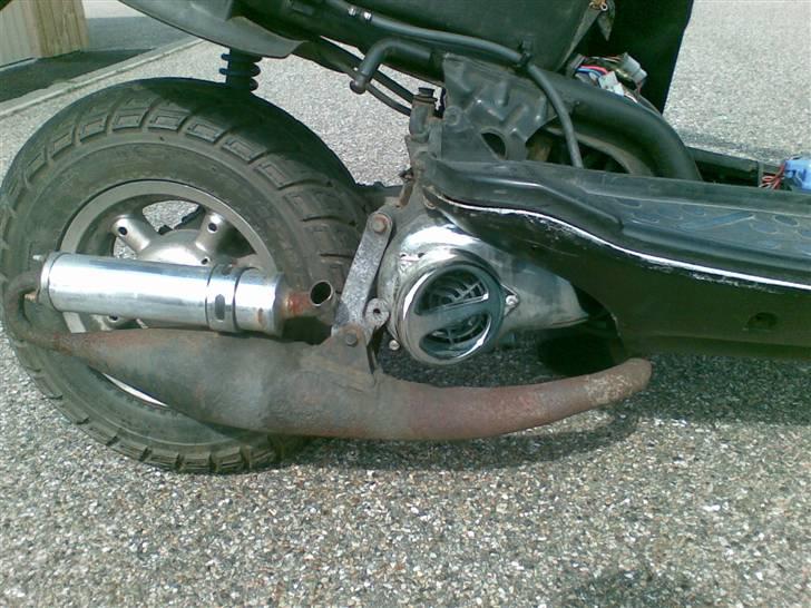 Aprilia rally  stjålet billede 3