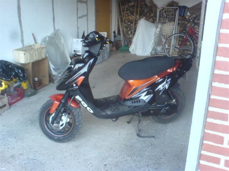 PGO Hot 50 -- SOLGT ! billede 3