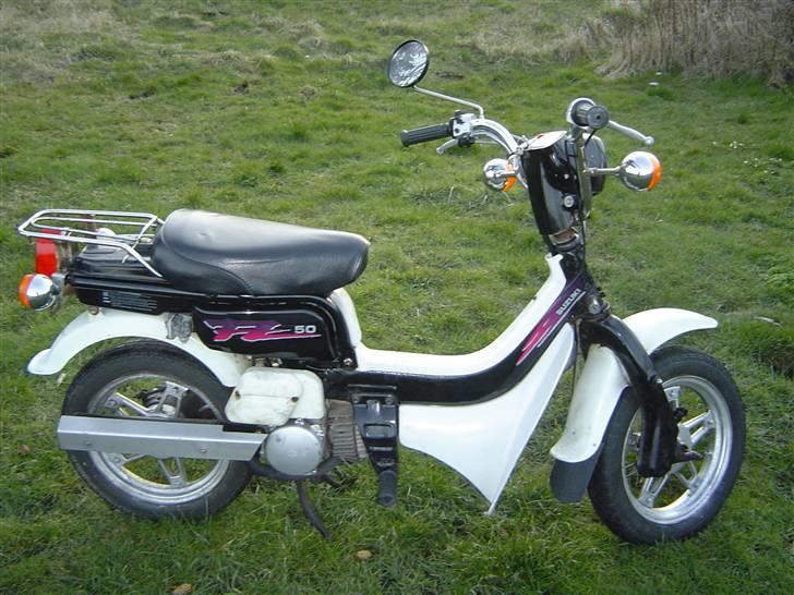 Suzuki FZ 50   [Solgt] billede 4