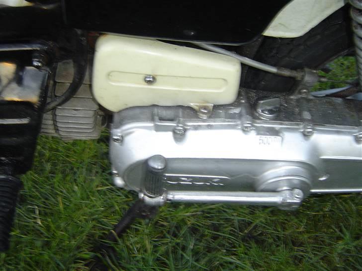 Suzuki FZ 50   [Solgt] billede 6