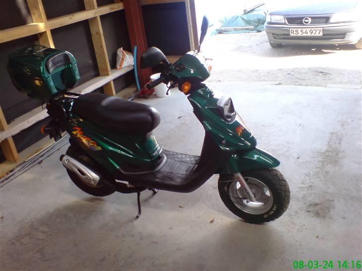 PGO Hot 50 "SOLGT" billede 3