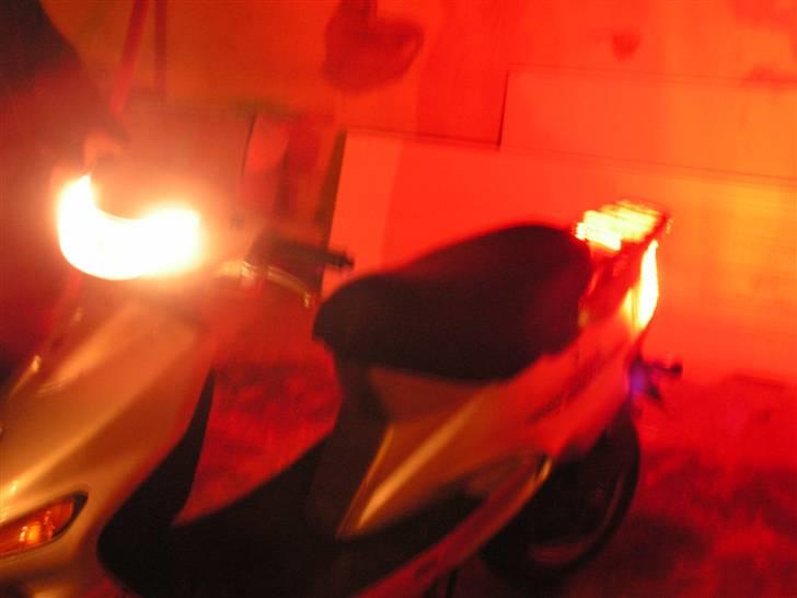 Kymco zx super fever SPRITTER  - Billed taget uden blitzzzz og sådan lyste den med tape på.. billede 11