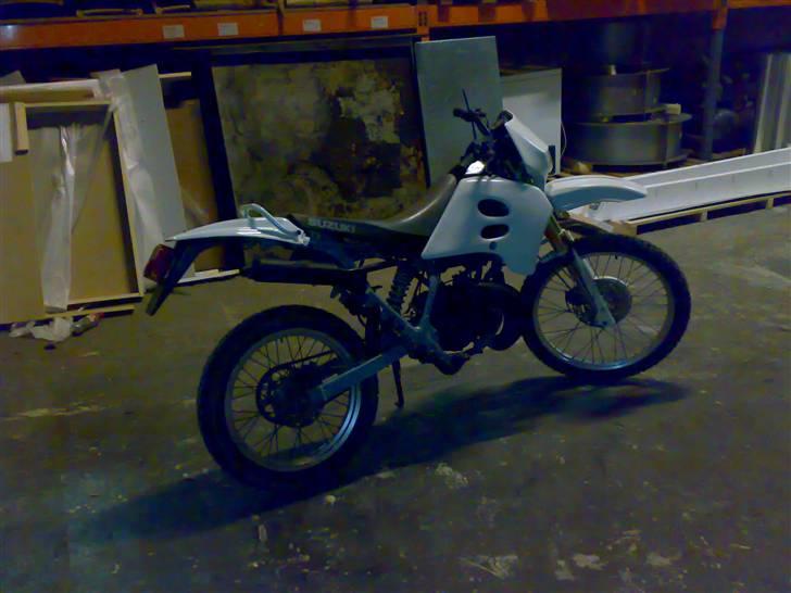 Suzuki RMX  BYTTET - I HVID LÆKKERT billede 3