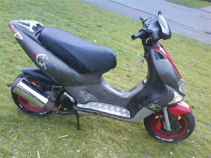 Kymco Super 9 Solgt! billede 3
