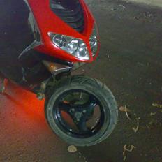 Peugeot speedfight2 (Totalskadet)