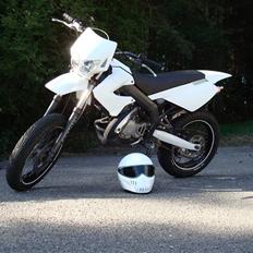 Derbi Senda xtreme sm solgt