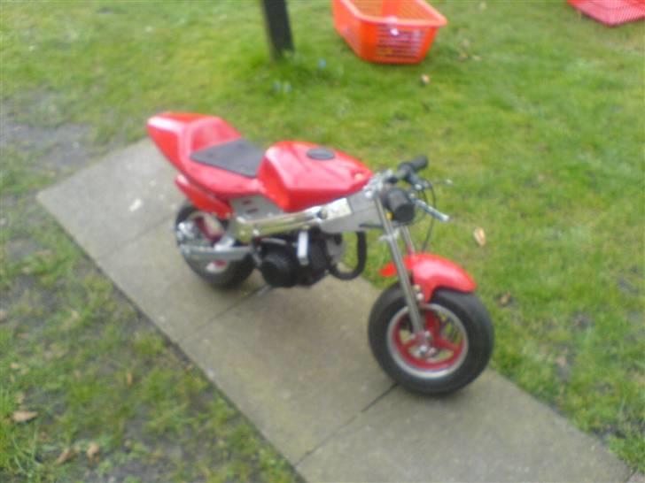 MiniBike Pocket Bike 100% SOLGT - oppe fra siden taget den 30 marts billede 16