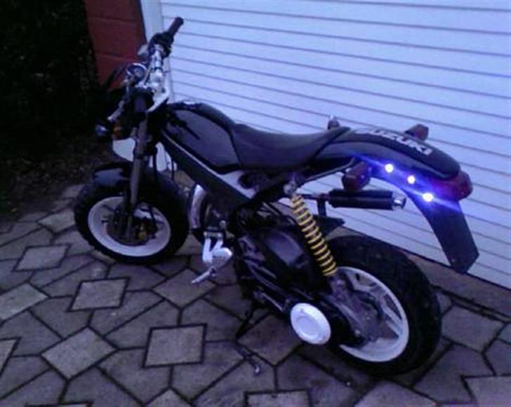 Suzuki street magic (solgt) billede 6