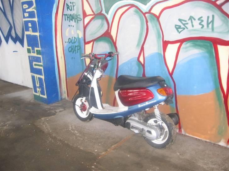 Yamaha Jog space SOLGT billede 2