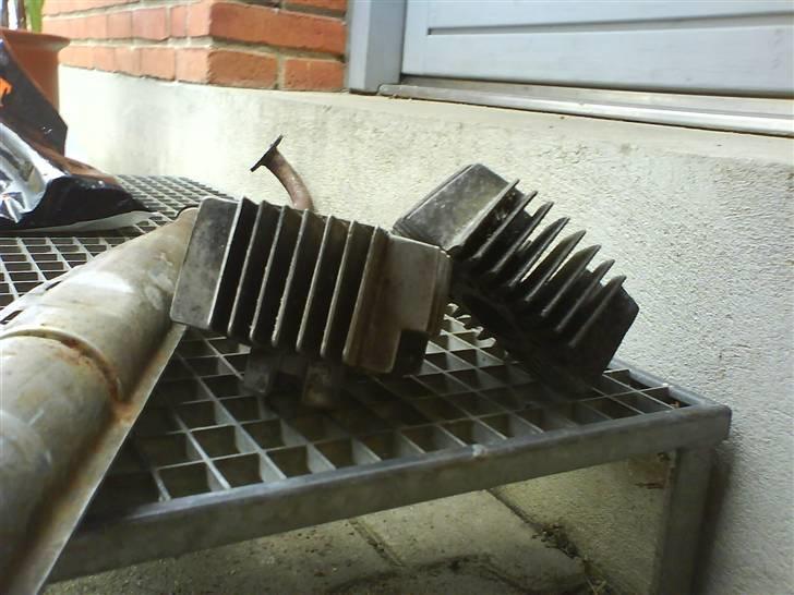 Puch Maxi P SOLGT - Reservedele, topstykke og cylinder billede 5