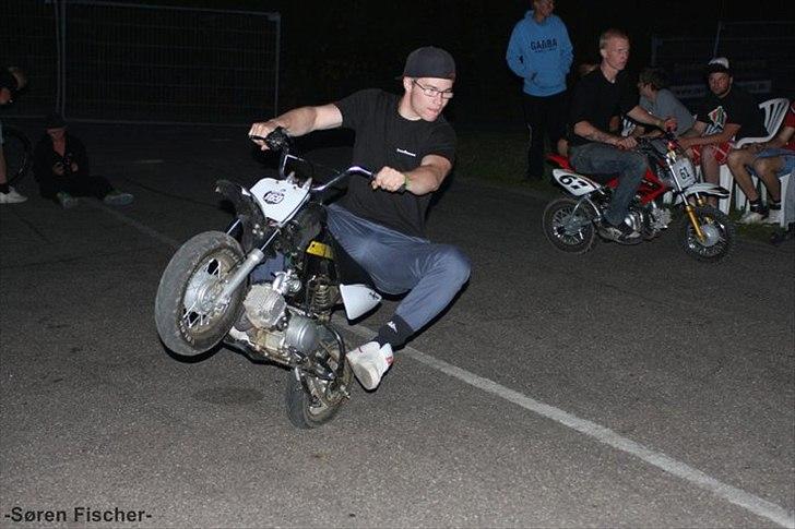 Moff Stuntbike billede 3