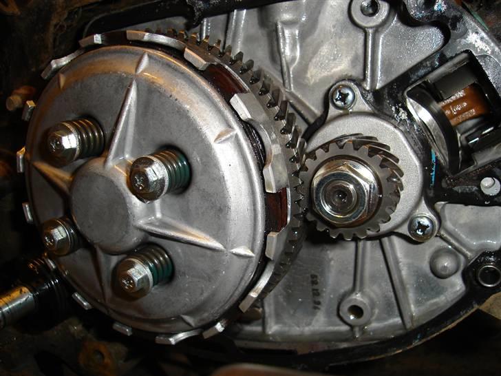 Yamaha fs1-s dx - flot inden i. :D bemærk at der er org. uberørte bolte med krydskærv.... billede 12