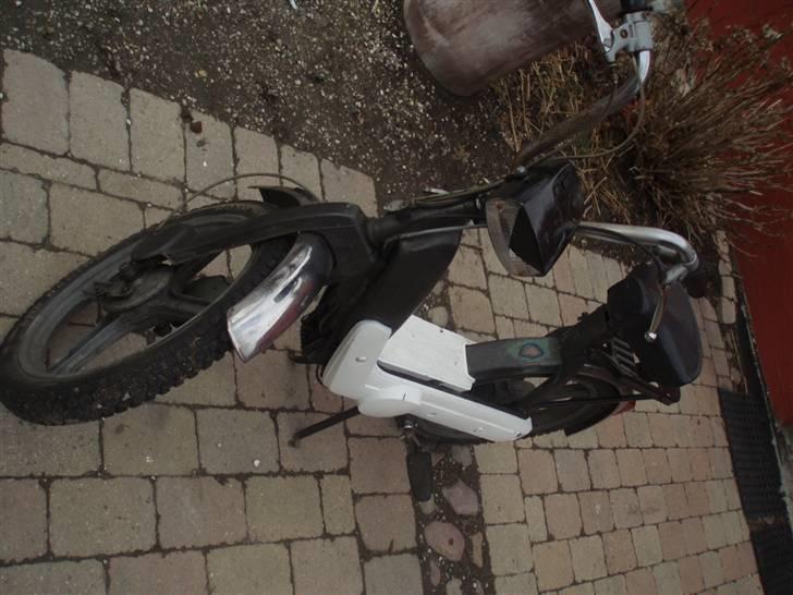 Vespa caio 1975 =SOLGT= billede 1