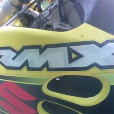 Suzuki Rmx