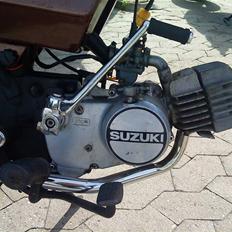 Suzuki DM50