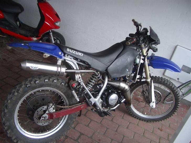 Suzuki RMX LC DD - BYTTET TIL 9K - med den nye blok og med den nye udstødning. Dog uden skjolde billede 4
