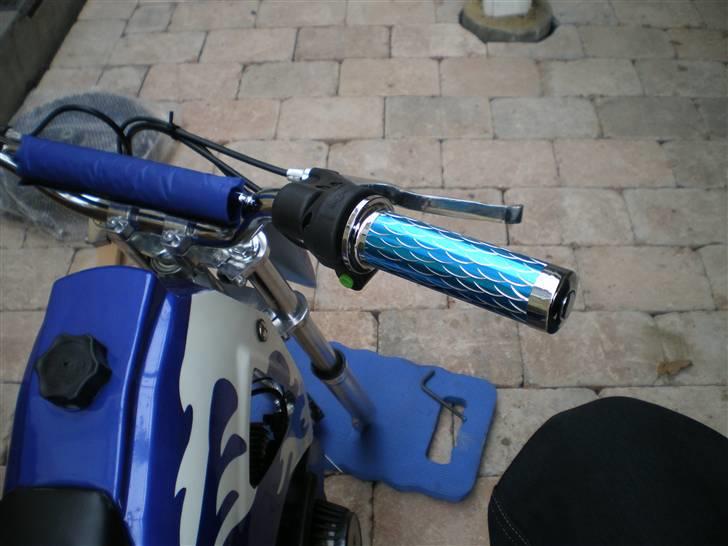 MiniBike Pocketcrosser [SOLGT] - de gejlede håndtag :P billede 8