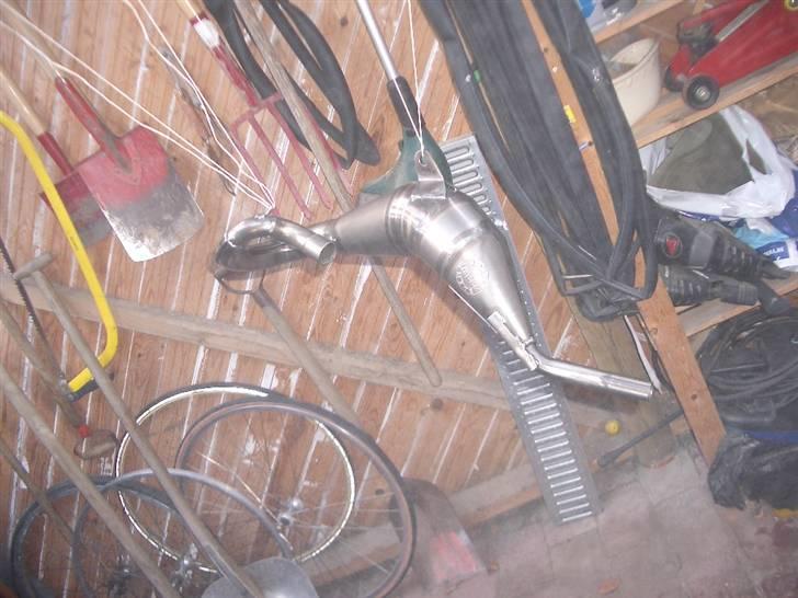 Suzuki RMX LC DD - BYTTET TIL 9K - så kom den nye udstødning "Leovince V6" muums, den får lige en gang klarlak så den ikke ruster billede 12