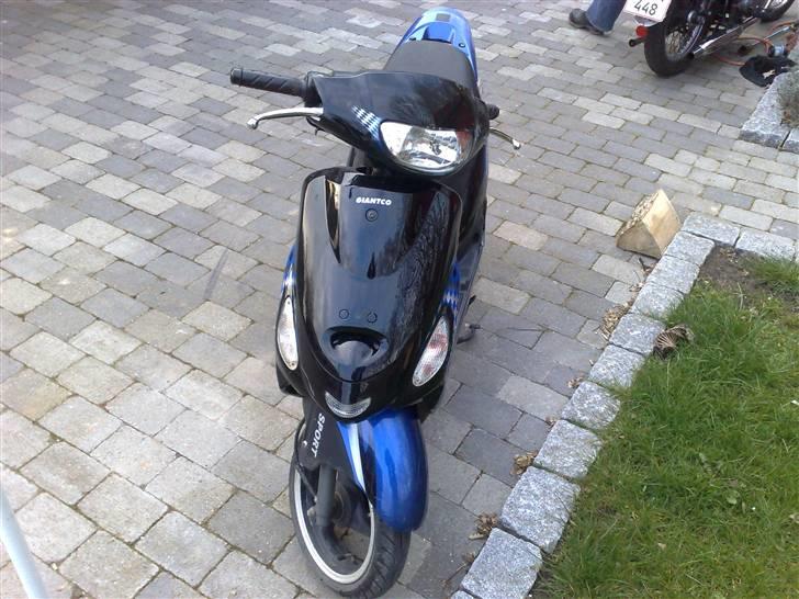 Giantco sprint "solgt" - forfra billede 1